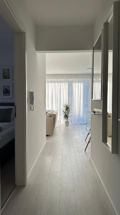 Linden Apartman 001 - Adults Only Mosonmagyaróvár Esterno foto